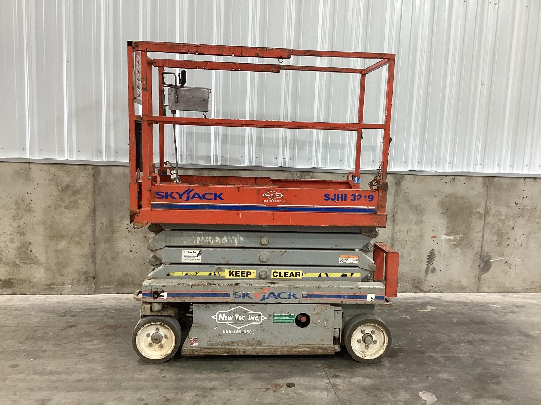 2011 Sky Jack SJIII3219 Equipment Image0