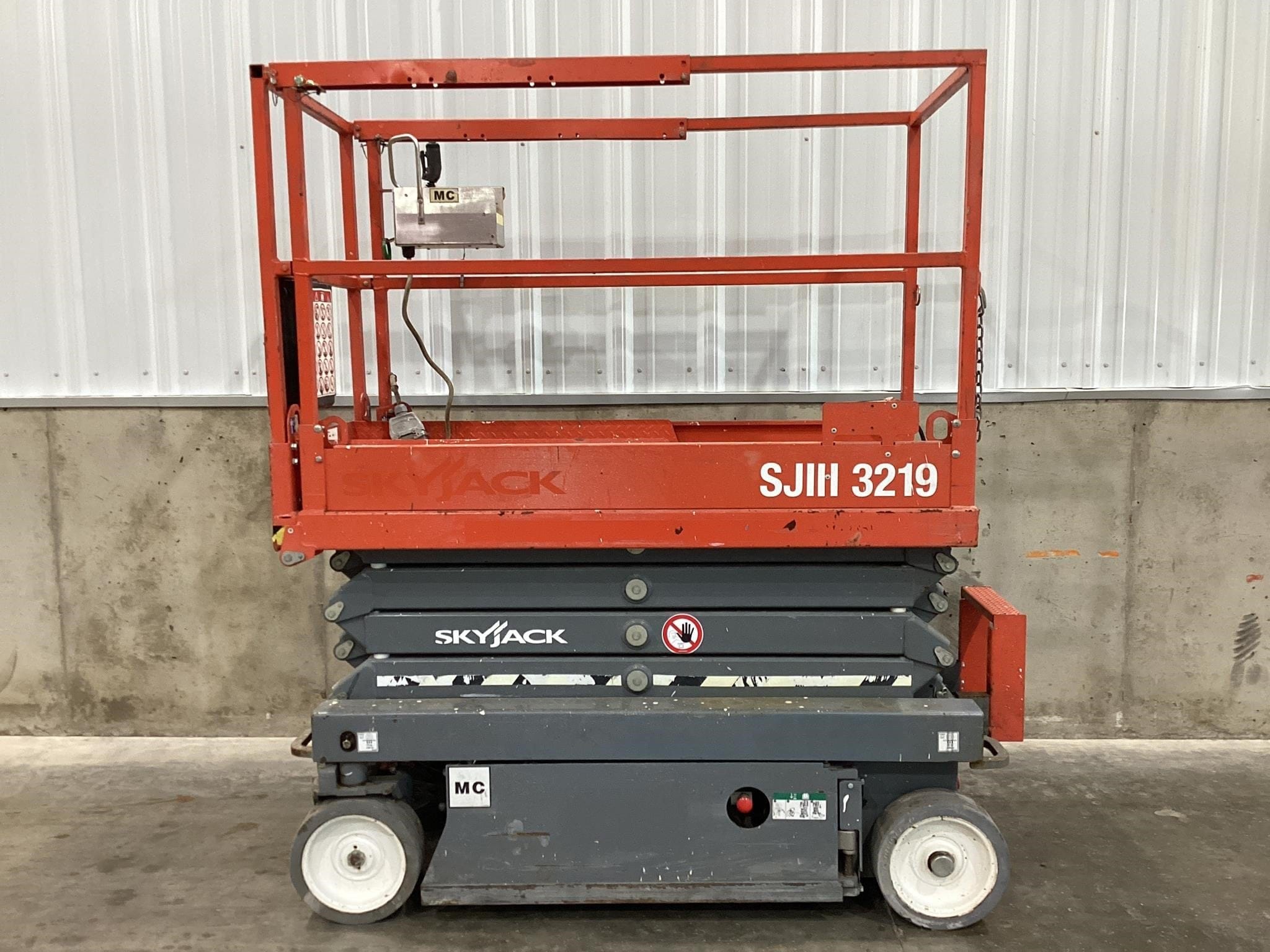 2019 Sky Jack SJIII3219 Equipment Image0