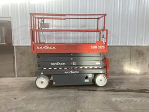 2019 Sky Jack SJIII3226 Image