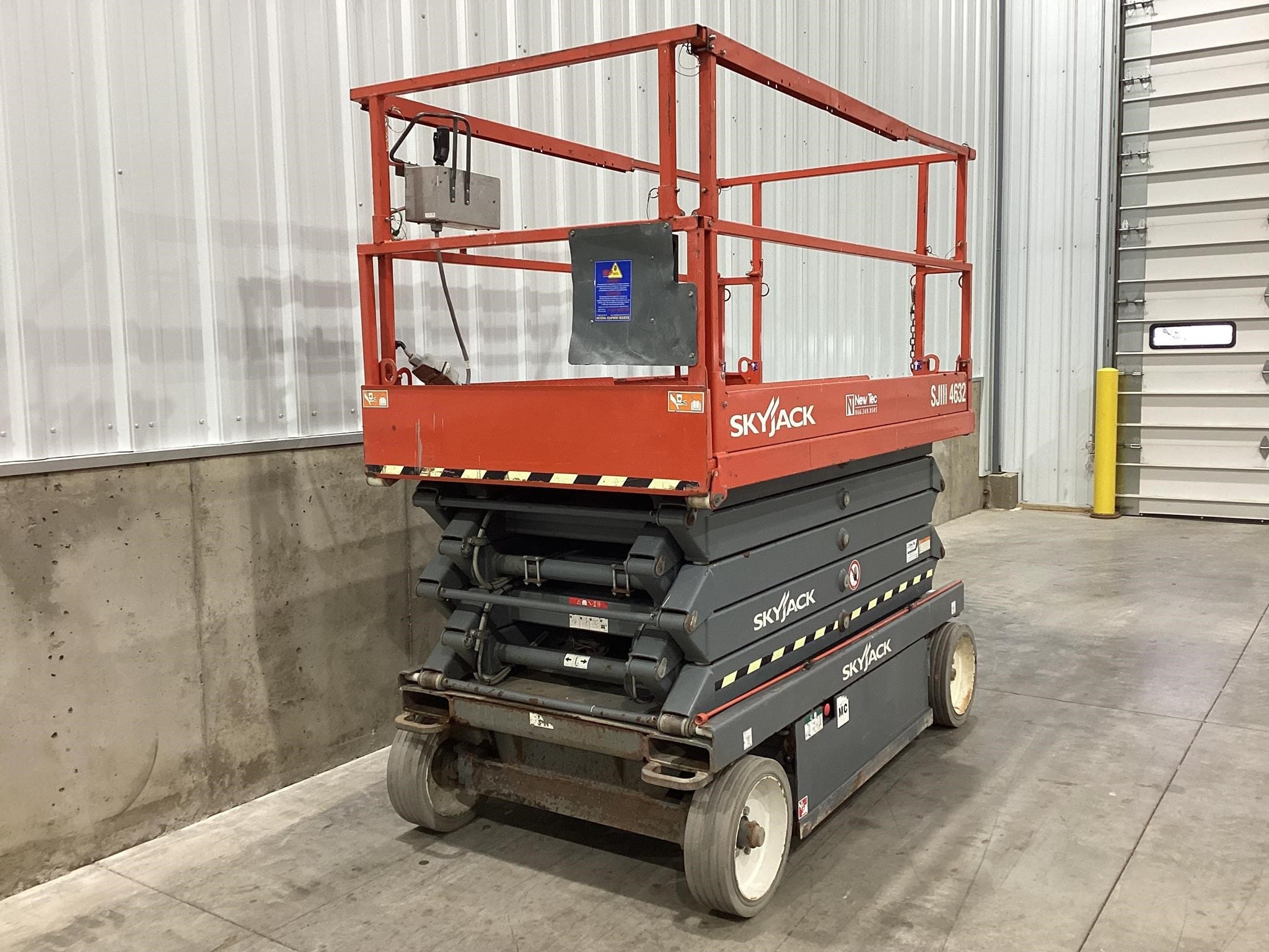 2017 Sky Jack SJIII4632 Equipment Image0