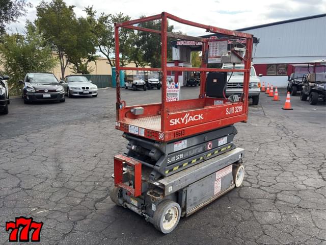 Image of Sky Jack SJIII3219 equipment image 4