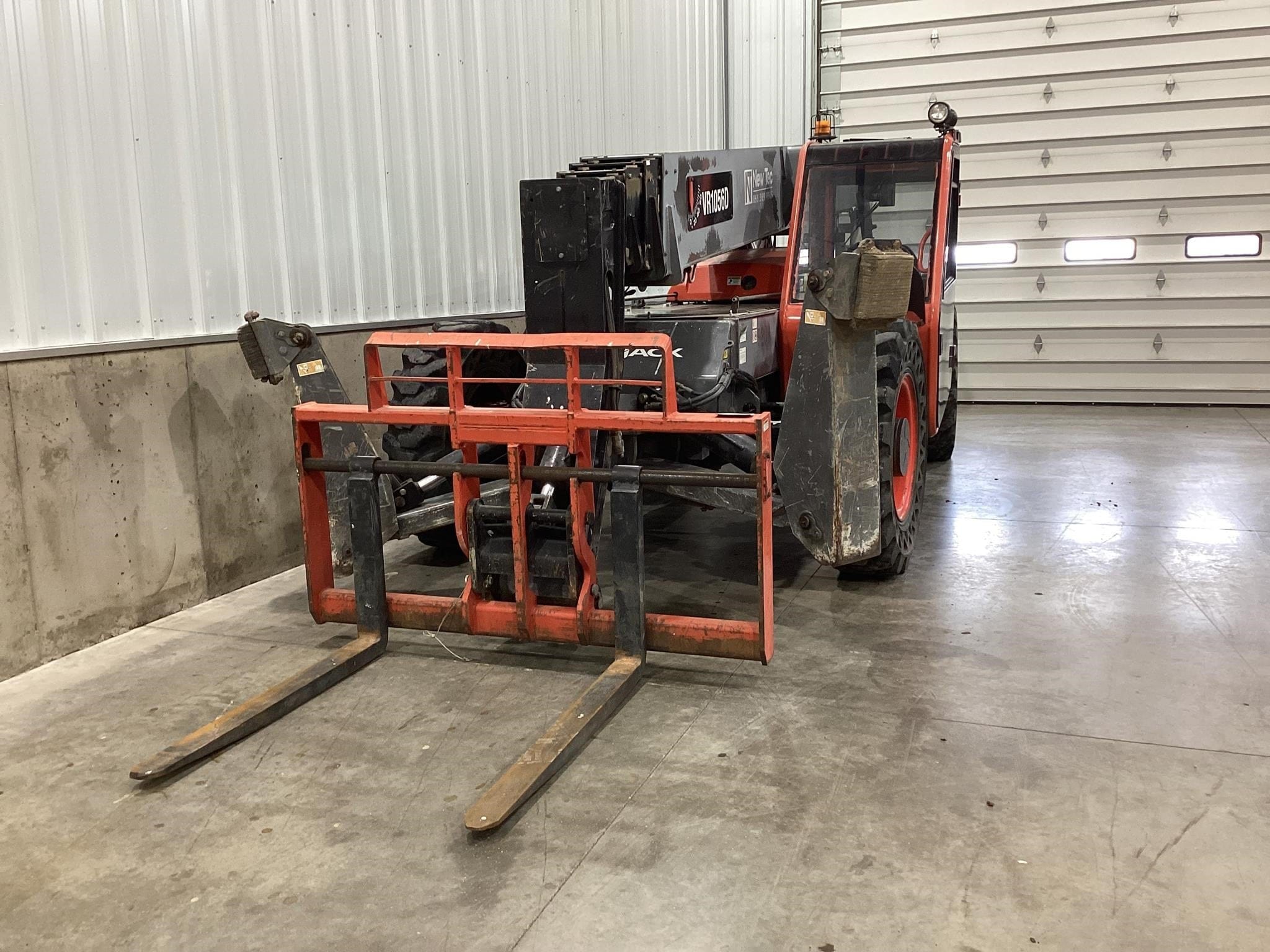 2013 Sky Jack VR-1056D Equipment Image0