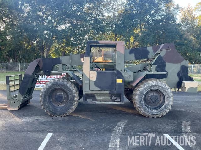 Image of Skytrak 6000M equipment image 1