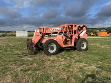 Main image Skytrak 8042