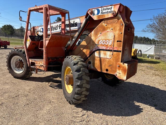 Image of Skytrak 6036 equipment image 3