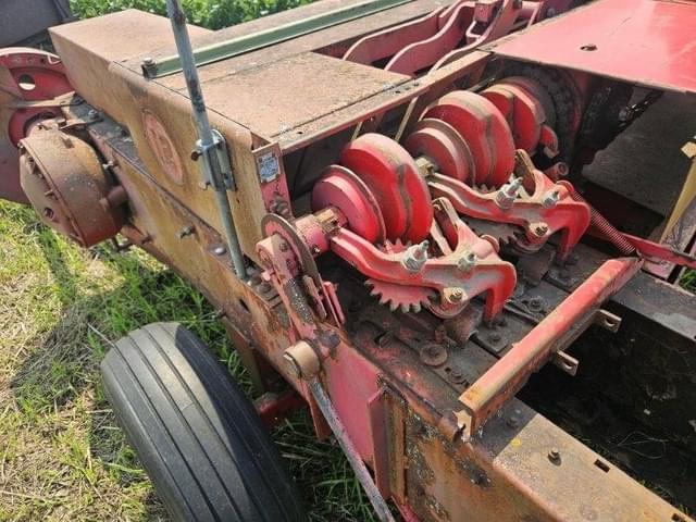 Image of Massey Ferguson 12 equipment image 2