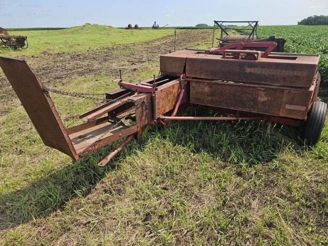 Image of Massey Ferguson 12 equipment image 3