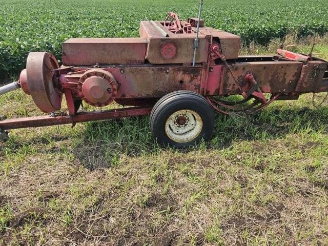 Image of Massey Ferguson 12 equipment image 1