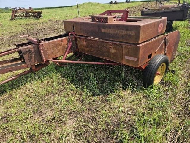Image of Massey Ferguson 12 equipment image 4