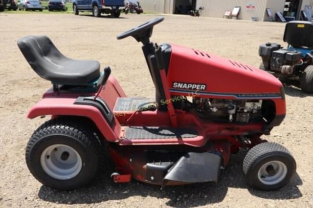 Image of Snapper LE1433H equipment image 3