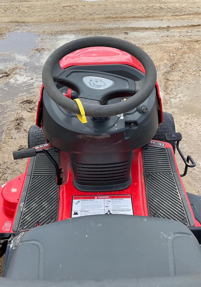 Image of Snapper LT100 equipment image 4