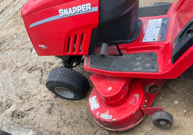 Image of Snapper LT100 equipment image 3