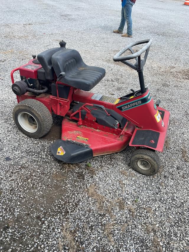 Image of Snapper SR1030 equipment image 4