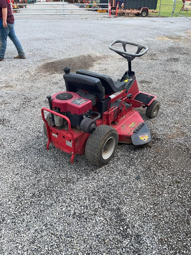 Image of Snapper SR1030 equipment image 3