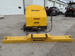 SOLD - Snow Ex VSS2000 Lot No. 2409 Chemical Applicators | Tractor Zoom