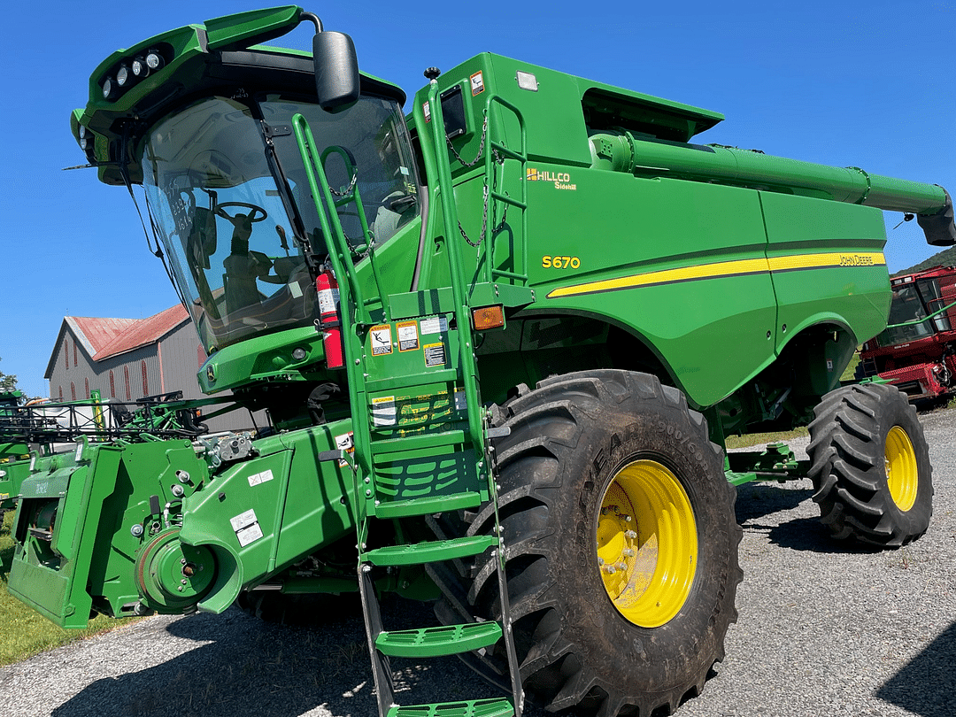 Image of John Deere S670 Primary image