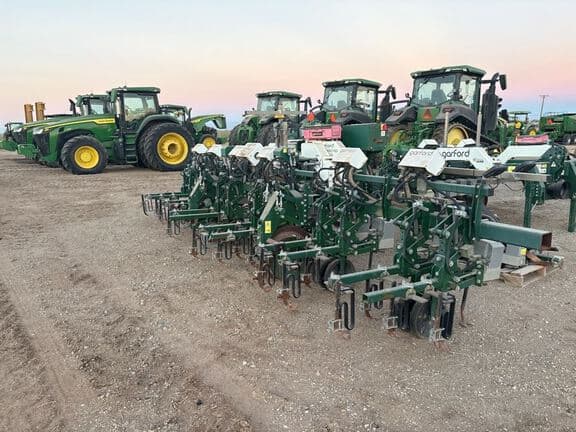 Image of Garford Robocrop Inrow equipment image 2