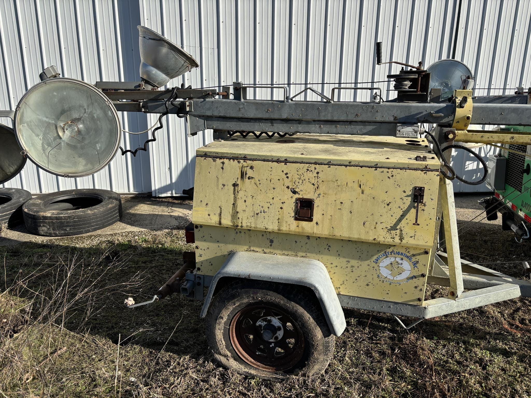 Specialty Lighting BTK64MH Equipment Image0