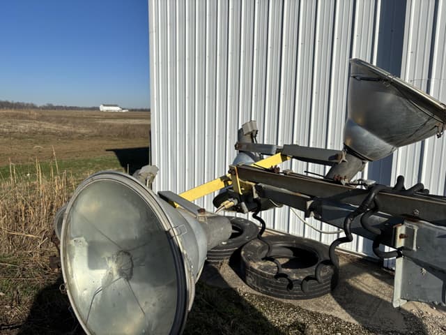 Image of Specialty Lighting BTK64MH equipment image 2