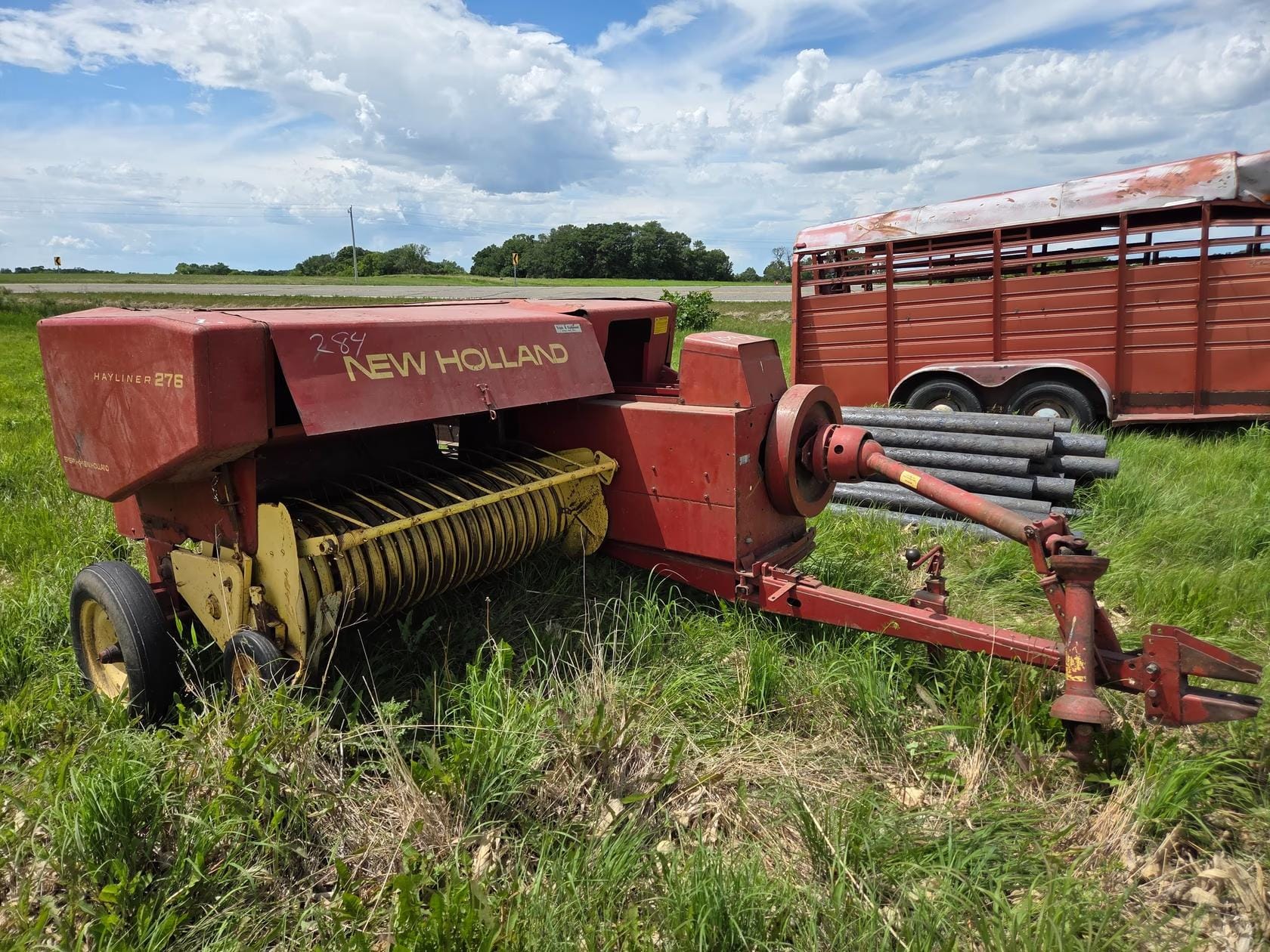 New Holland 276 Equipment Image0