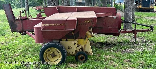 Image of New Holland 310 equipment image 3
