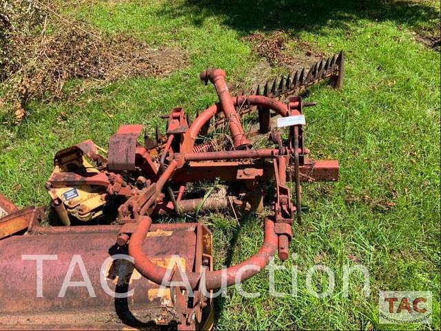 Image of New Holland 451 equipment image 1