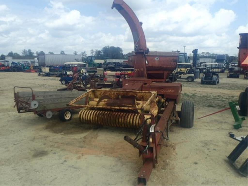 Image of New Holland 718 Primary image