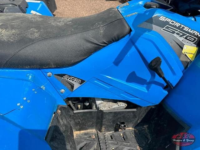 Image of Polaris Sportsman 570 equipment image 2