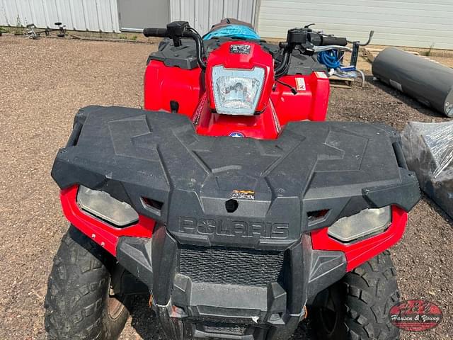 Image of Polaris Sportsman 570 equipment image 1