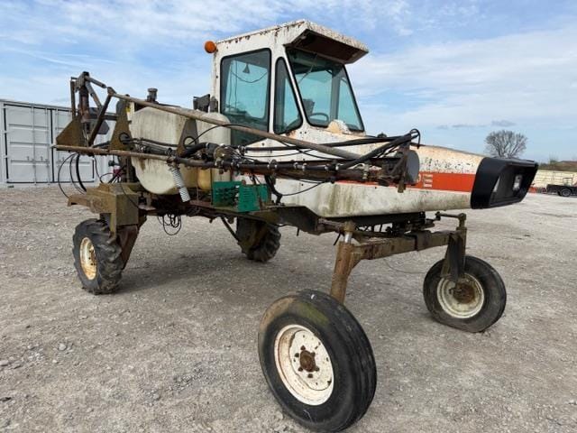 Spra-Coupe 220 Equipment Image0