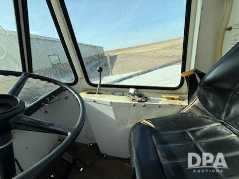 Image of Spra-Coupe 220 equipment image 4