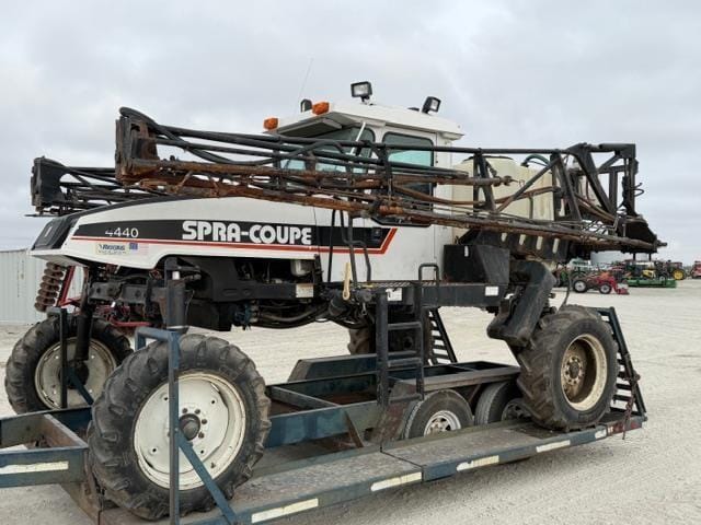 Spra-Coupe 4440 Equipment Image0