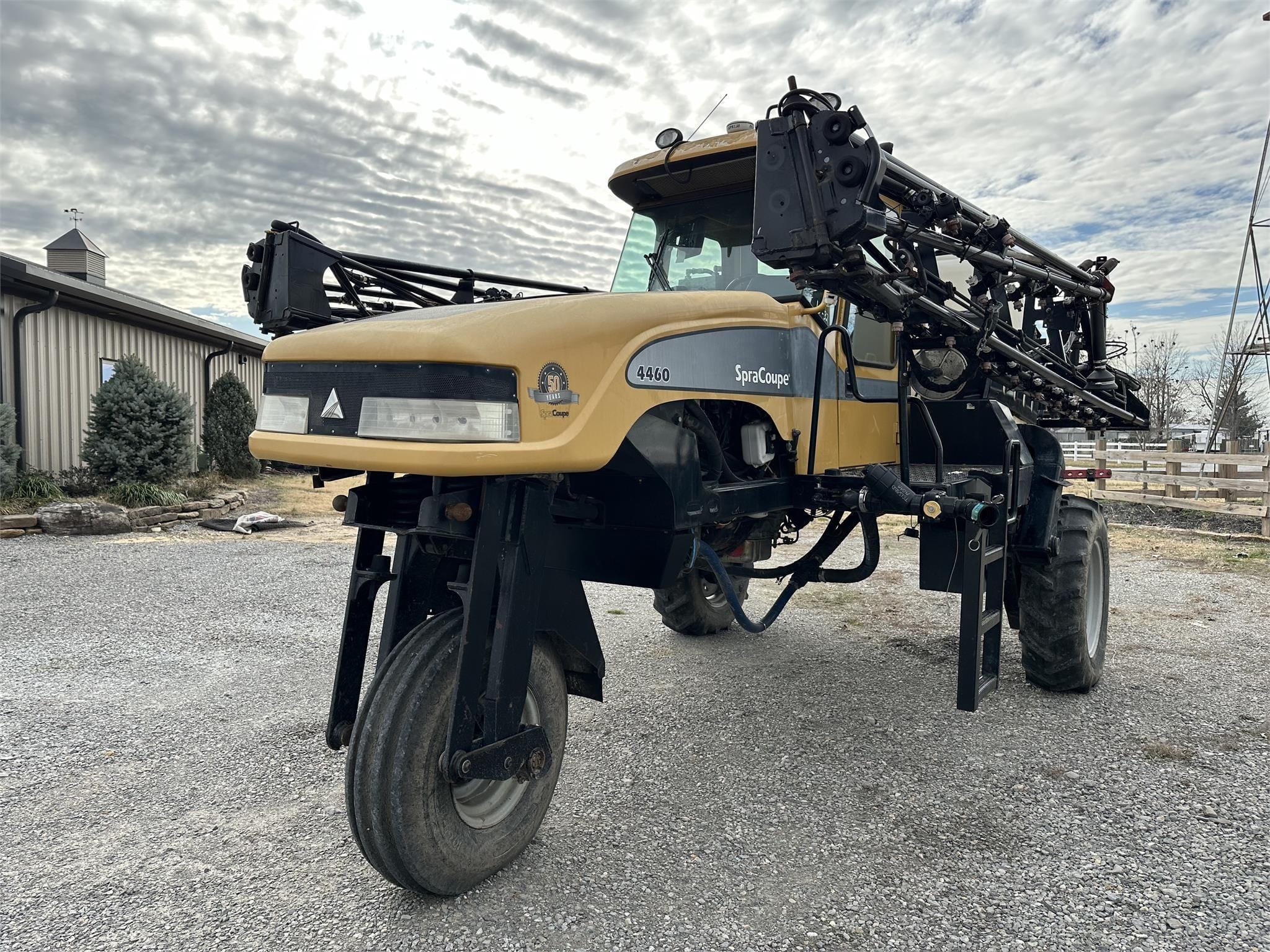 Spra-Coupe 4460 Equipment Image0