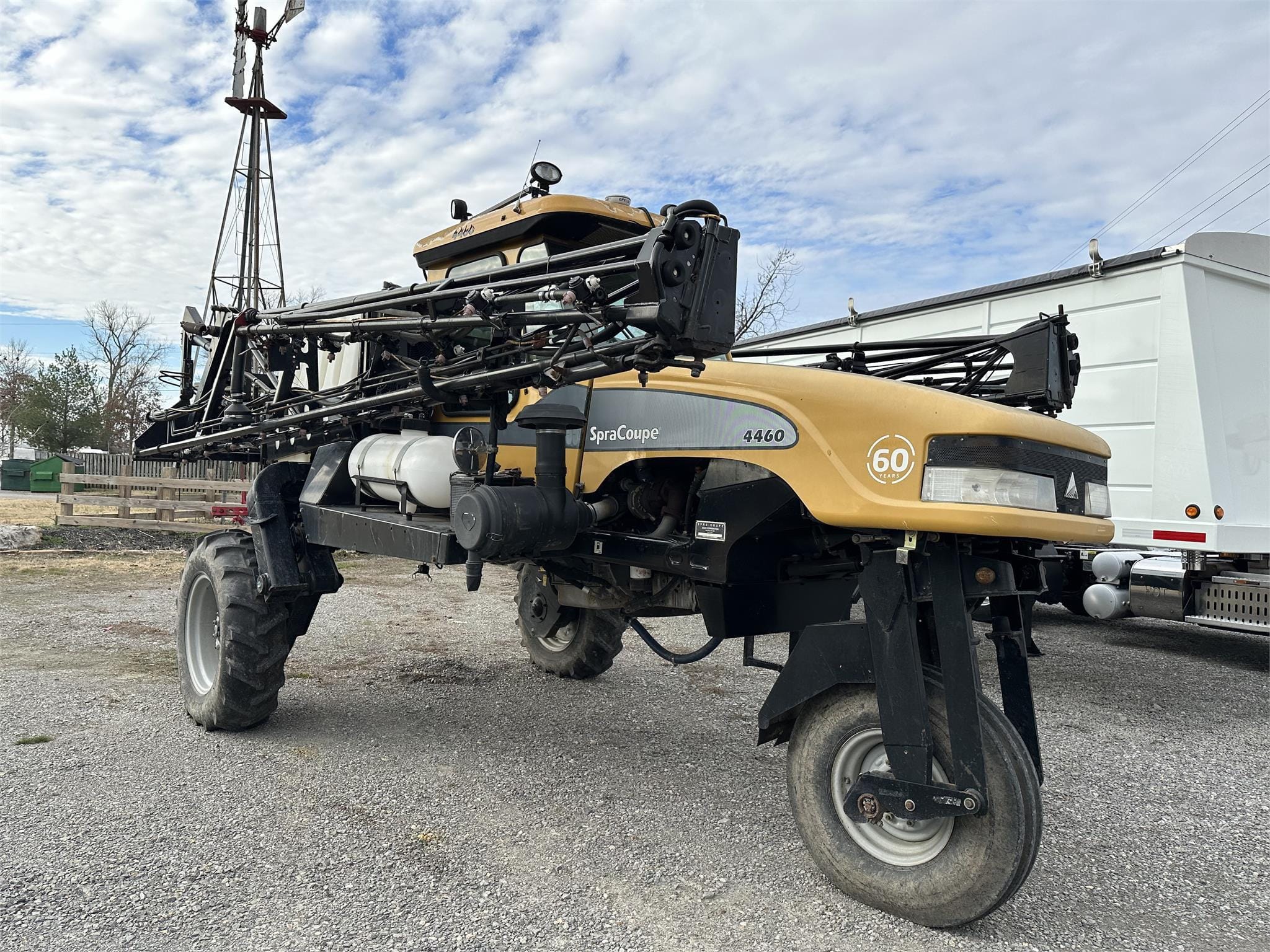 Spra-Coupe 4460 Equipment Image0