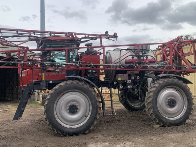 Image of Case IH SPX3200 equipment image 3