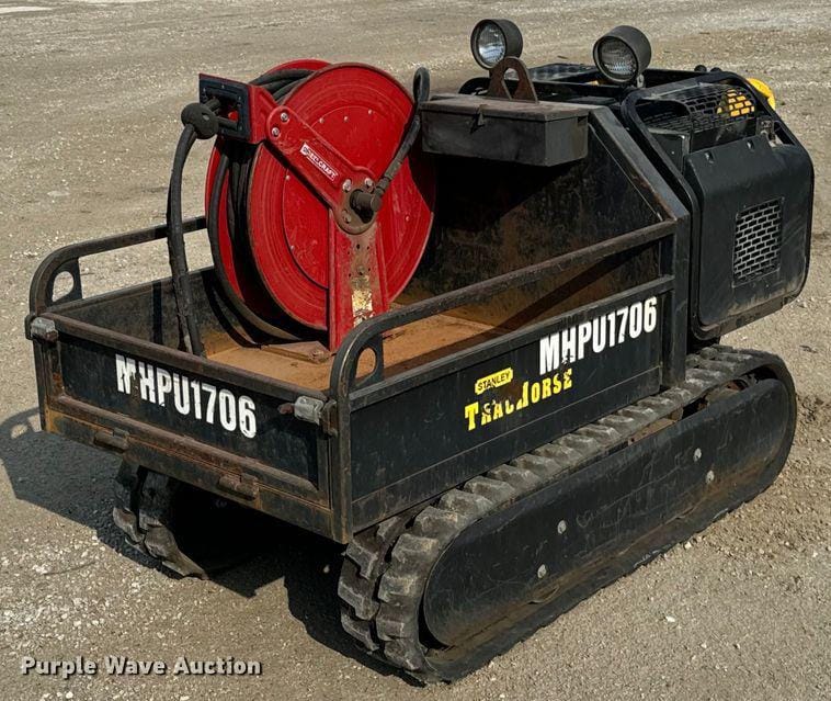 Main image Stanley Trackhorse