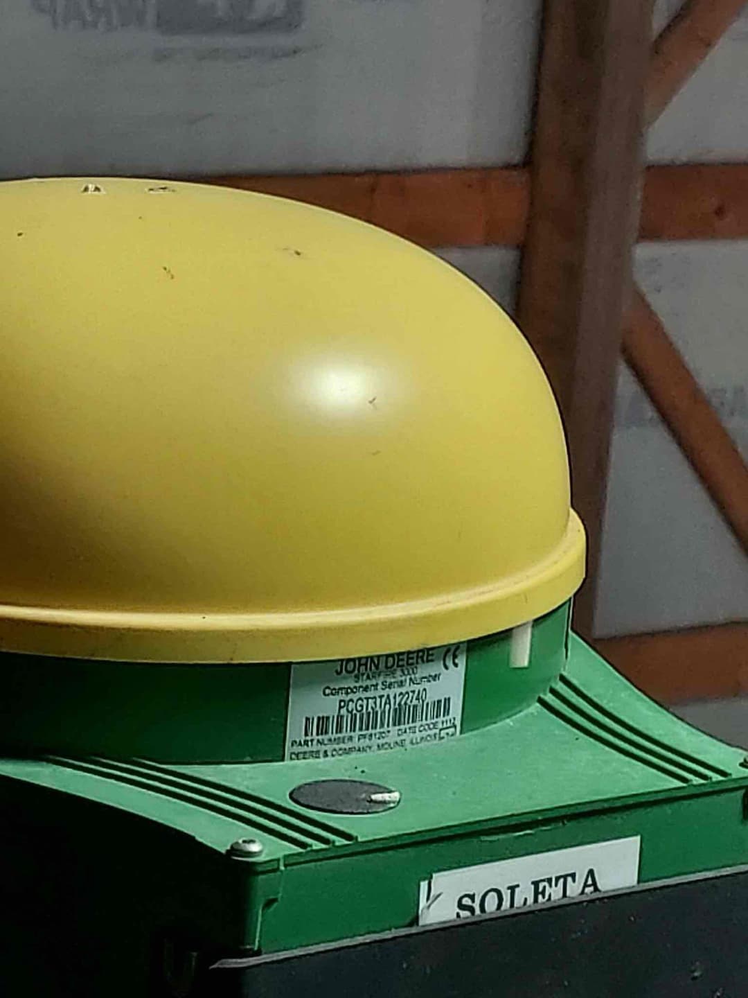 Image of John Deere StarFire 3000 Image 1