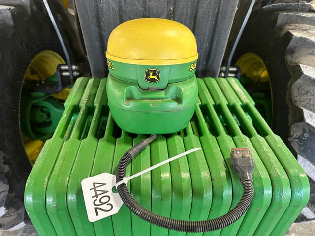 Image of John Deere StarFire 3000 equipment image 1