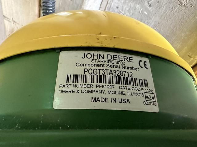 Image of John Deere StarFire 3000 equipment image 4