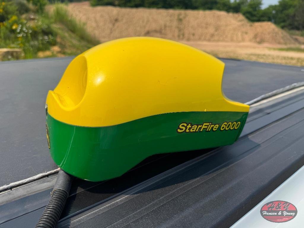 Image of John Deere StarFire 6000 Image 1