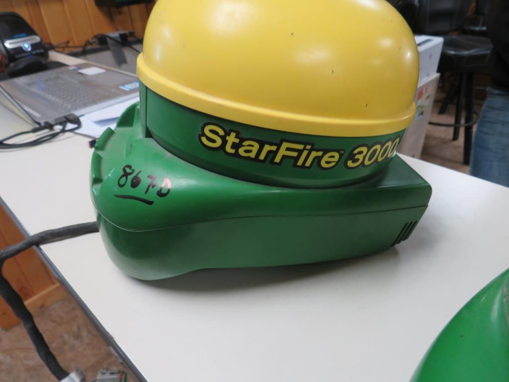 Image of John Deere StarFire 3000 Image 0