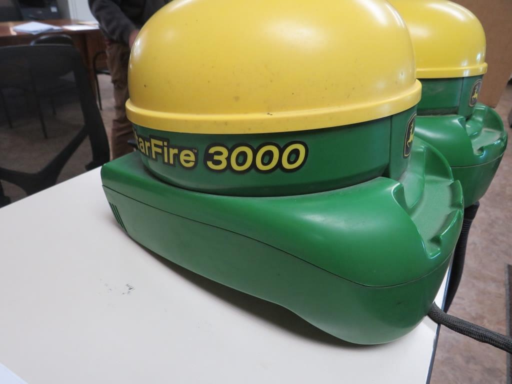 Image of John Deere StarFire 3000 Image 1