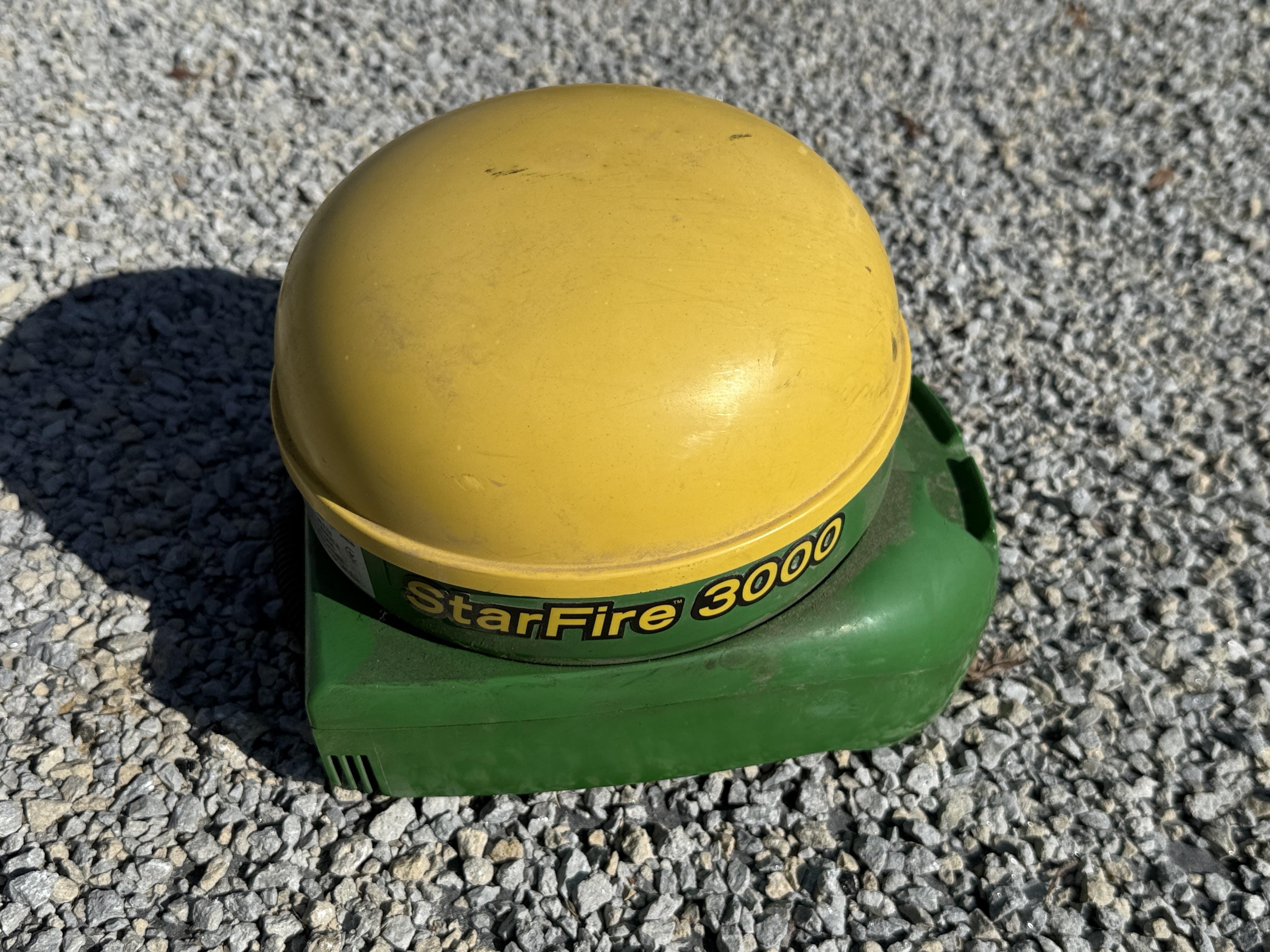 John Deere StarFire 3000 Equipment Image0