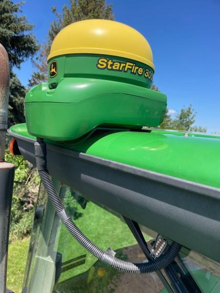 Image of John Deere StarFire 3000 equipment image 2