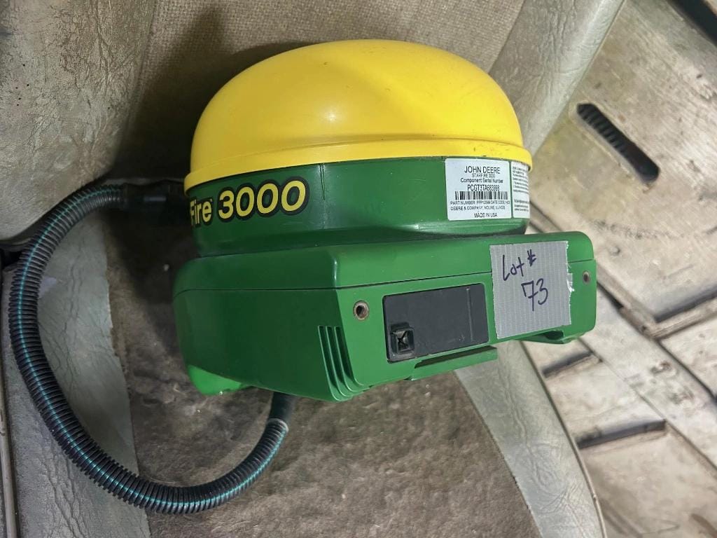 John Deere StarFire 3000 Equipment Image0