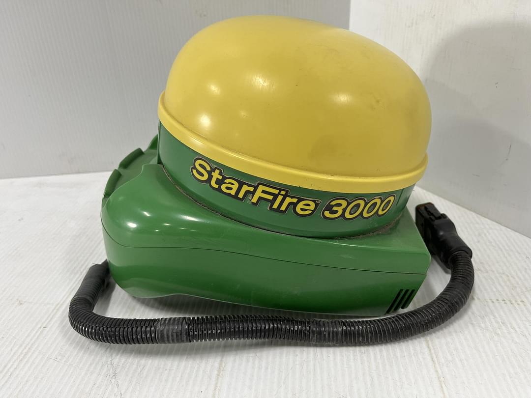 Image of John Deere StarFire 3000 Primary image