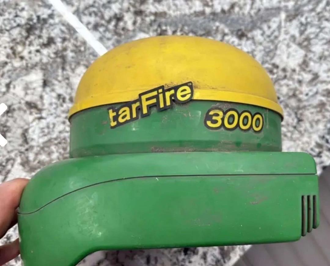 Image of John Deere StarFire 3000 Primary image