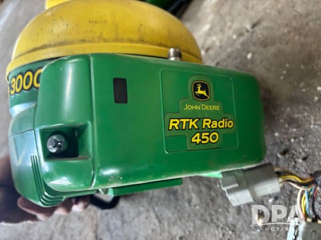 Image of John Deere StarFire 3000 equipment image 1