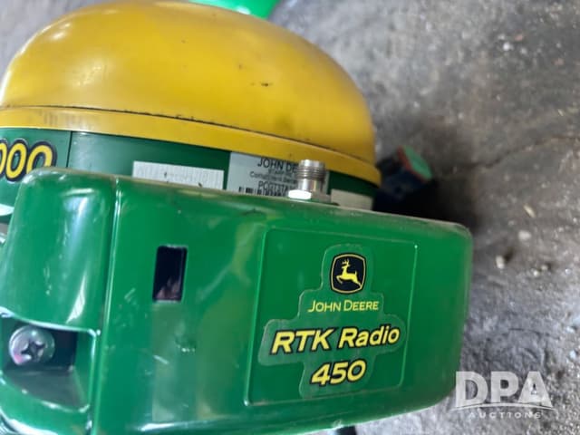 Image of John Deere StarFire 3000 equipment image 3