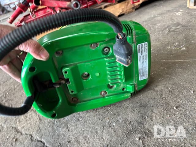 Image of John Deere StarFire 3000 equipment image 1